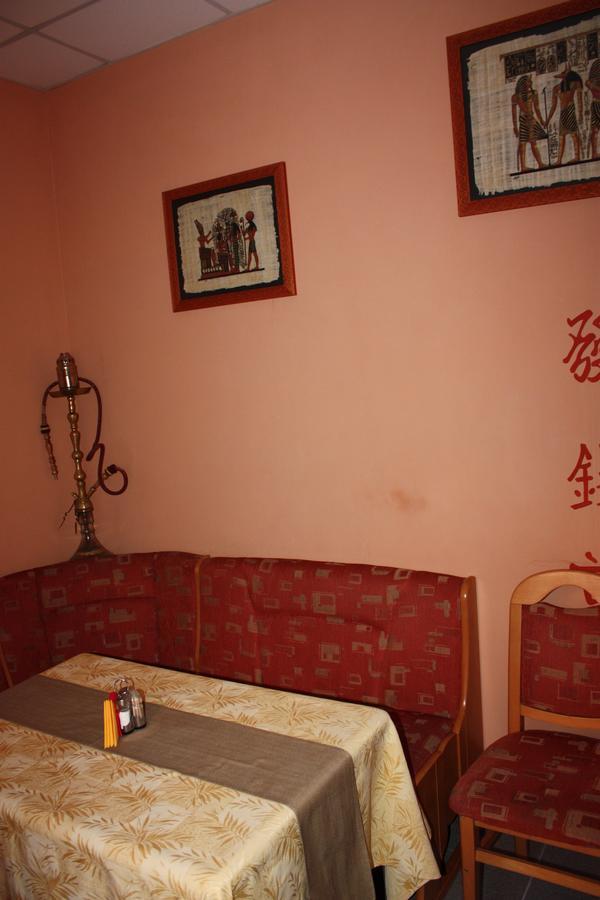 Hotel Gostynnyi Dvir ブチャ エクステリア 写真
